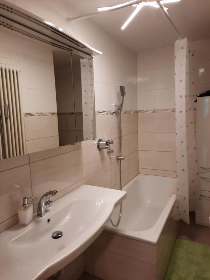 Moderne 3Zimmer Wohnung, In Koenigsbrunn Bei Augsburg Esterno foto