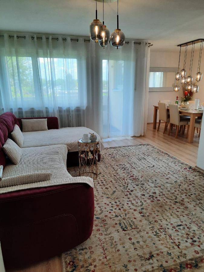 Moderne 3Zimmer Wohnung, In Koenigsbrunn Bei Augsburg Esterno foto